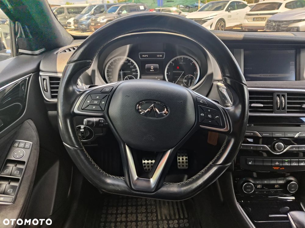 Infiniti Q30 2.2d Sport AWD 7DCT - 8