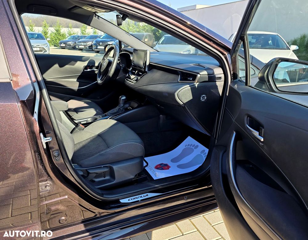 Toyota Corolla 1.8 Hybrid Touring Sports Business Edition - 24