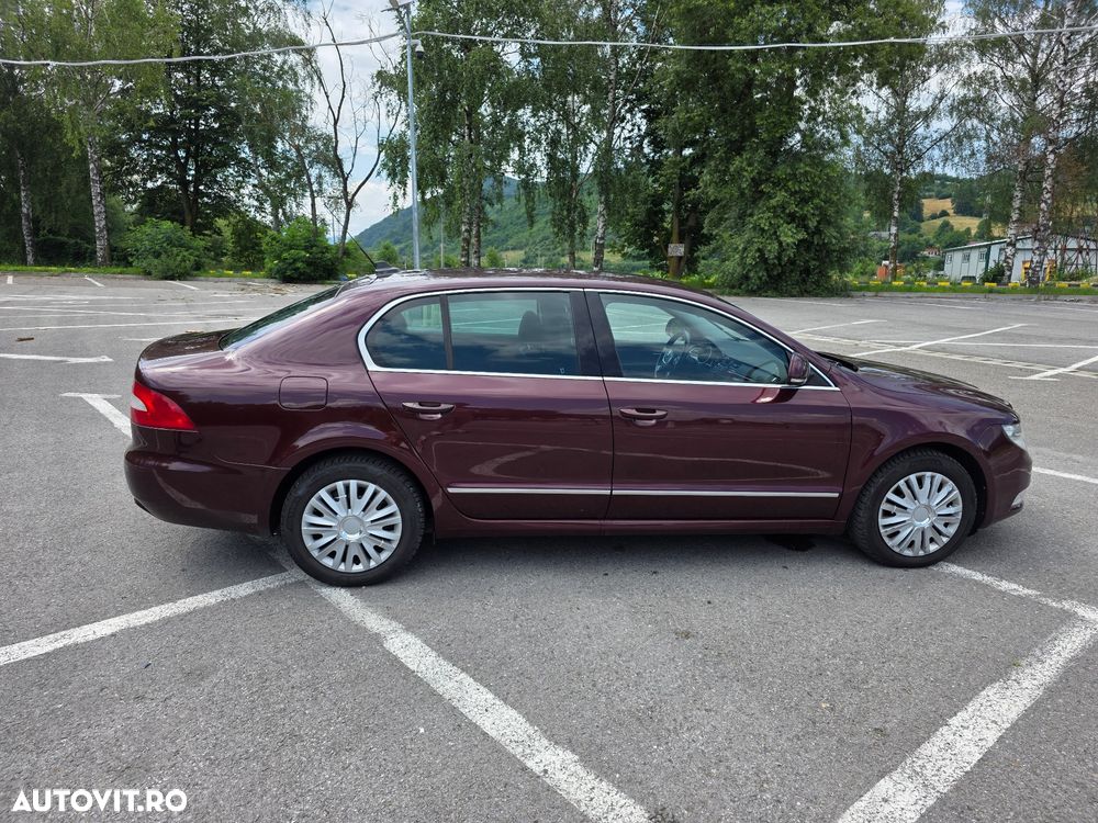 Skoda Superb 2.0 TDI Ambition DSG - 7