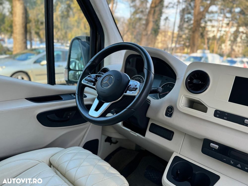 Mercedes-Benz Sprinter - 14