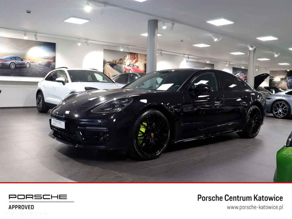 Porsche Panamera - 1