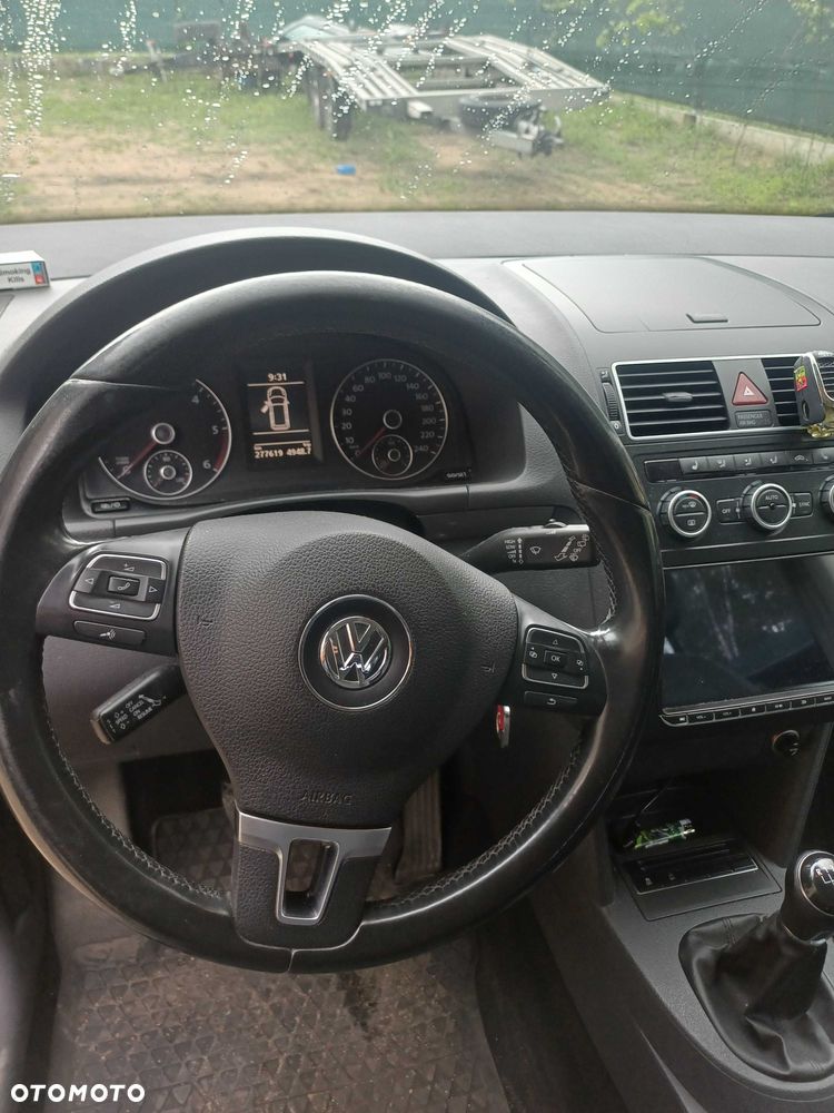 Volkswagen Touran - 6