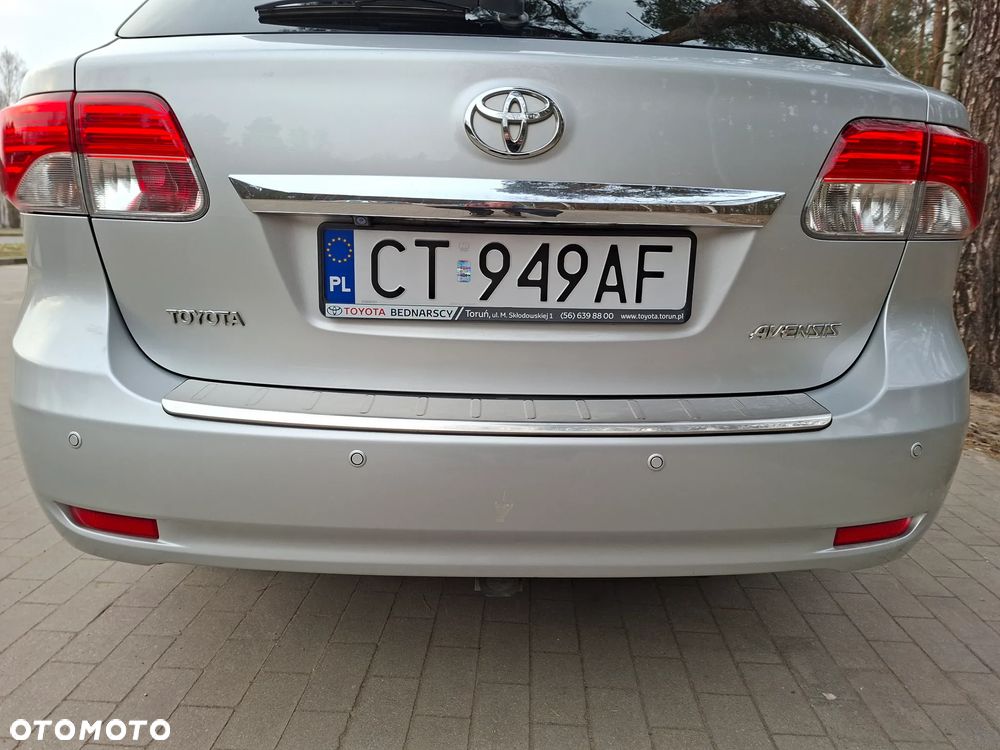 Toyota Avensis 2.0 D-4D Sol - 11