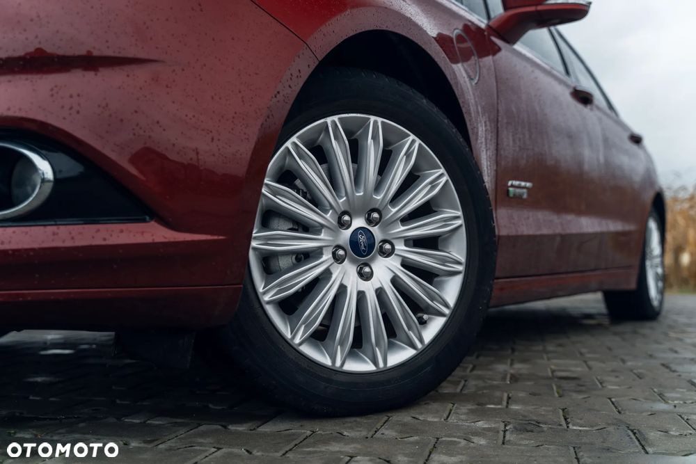 Ford Fusion 2.0 EcoBoost Titanium - 9