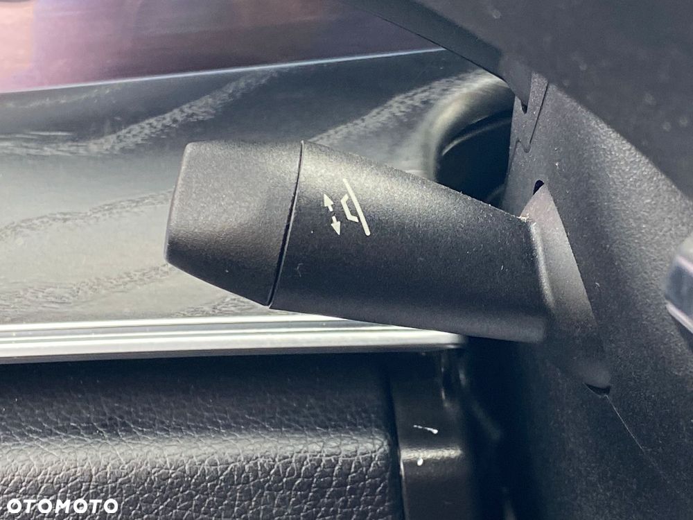 Mercedes-Benz Klasa E - 22