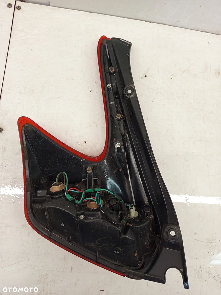 + LAMPA TYL TYLNA PRAWA NISSAN JUKE F15 I - 9