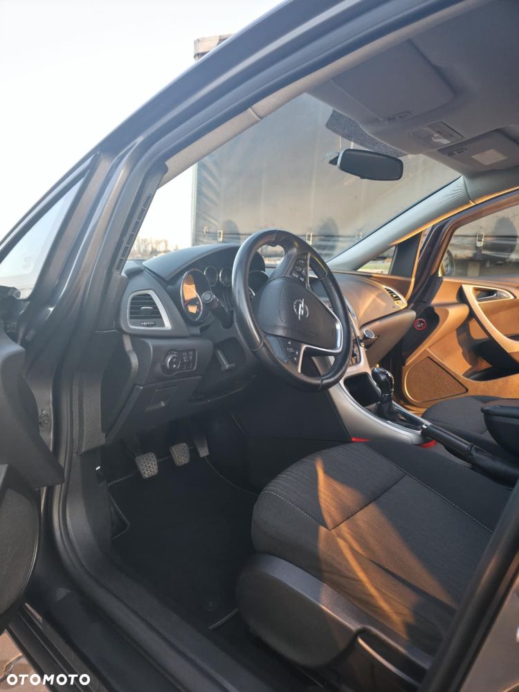 Opel Astra 1.4 Turbo - 6