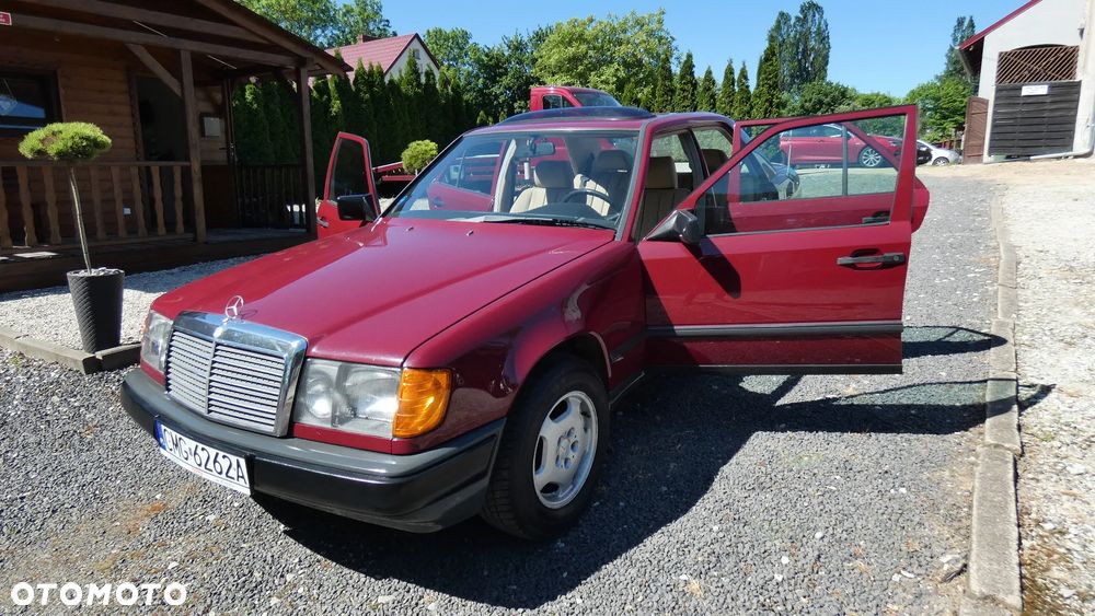 Mercedes-Benz W124 (1984-1993) - 13