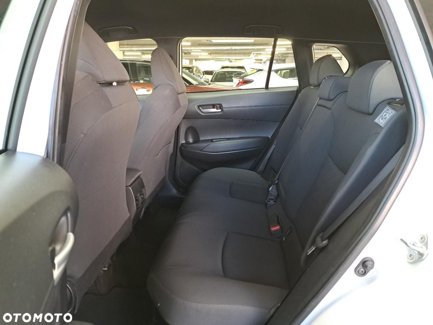 Toyota Corolla Cross - 11