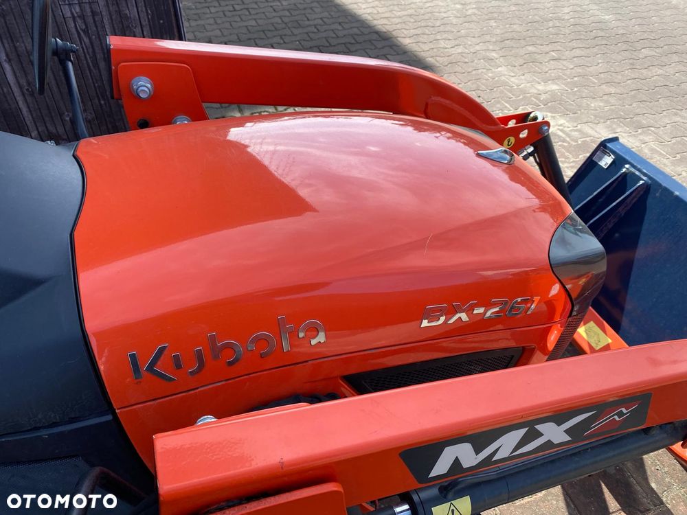 Kubota BX261 Z ŁADOWACZEM MX - 2