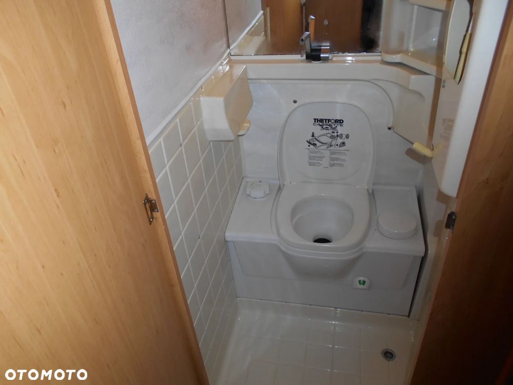 Dethleffs CAMPER 390 - 9