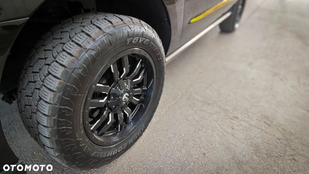 Ford Expedition ver-5-4-xlt-4wd - 11