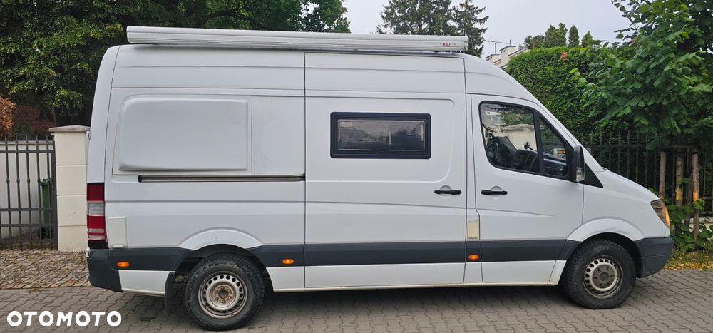 Mercedes-Benz Sprinter - 13