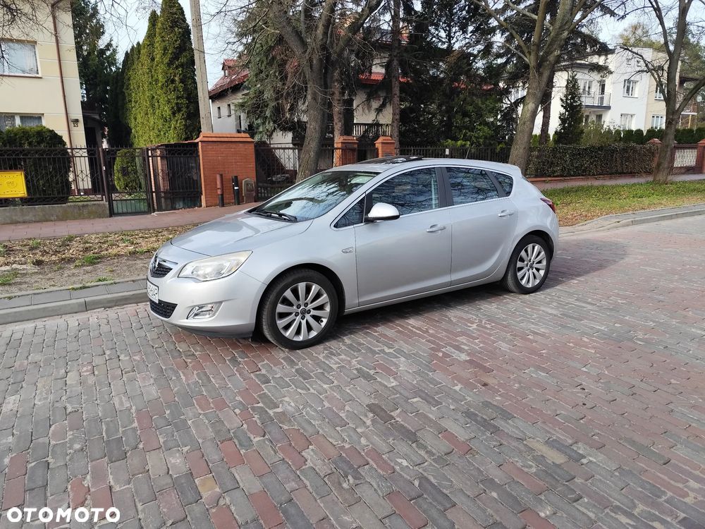 Opel Astra 1.4 T Cosmo S&S - 1