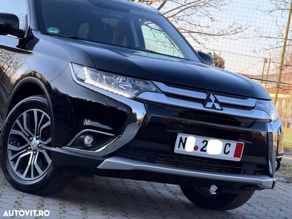 Mitsubishi Outlander 2.2 DI-D 4WD Automatik Edition+ - 30