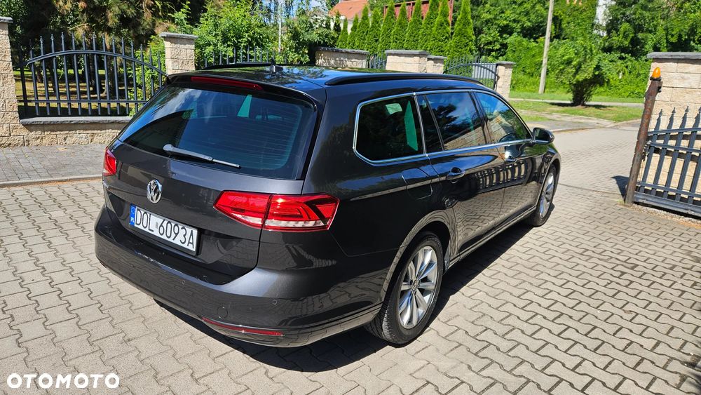Volkswagen Passat - 5