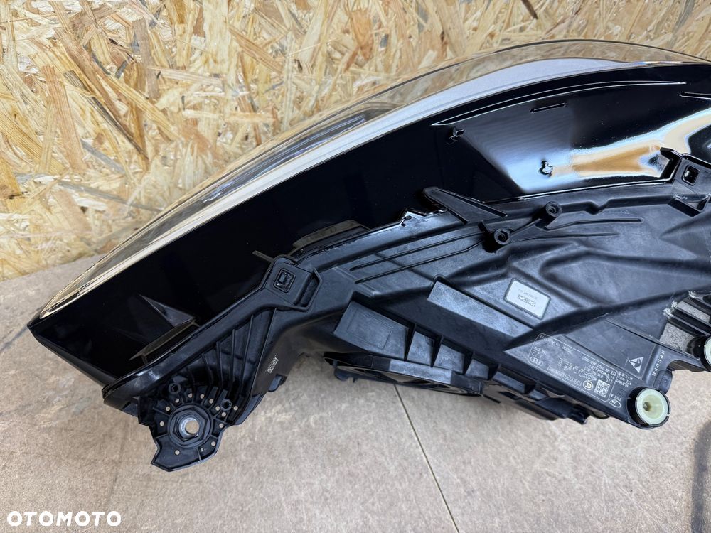LAMPA PRZÓD PRAWA PRZEDNIA PRAWA AUDI Q3 II 83A LED 83A941012 - 13
