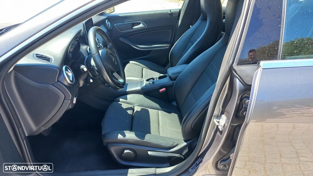 Mercedes-Benz CLA 200 d 7G-DCT Urban - 4