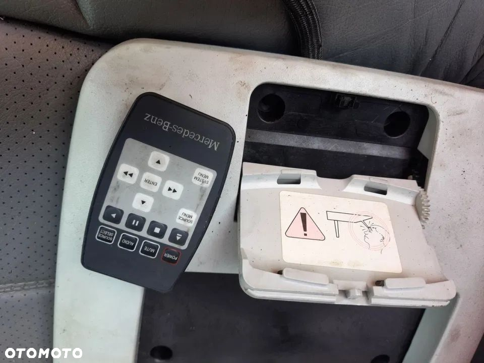 Monitor telewizor DVD dodatkowy w suficie mercedes W163 ML - 5