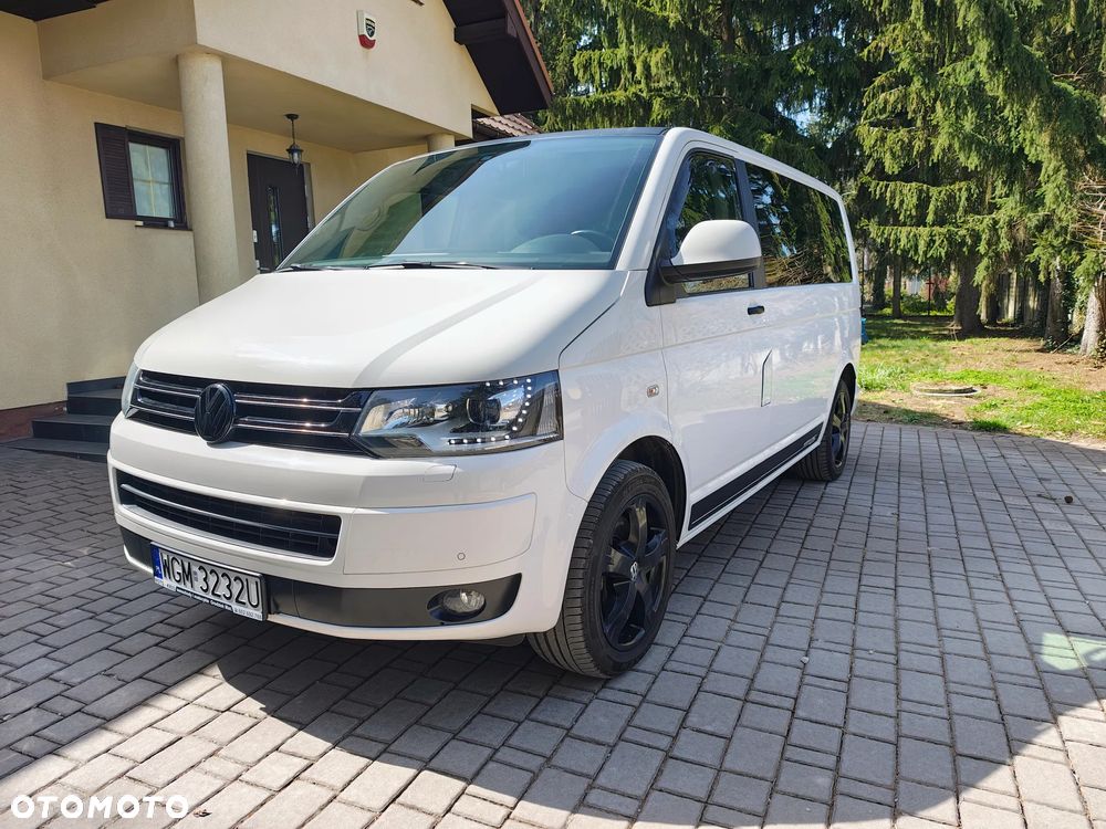 Volkswagen Multivan - 1