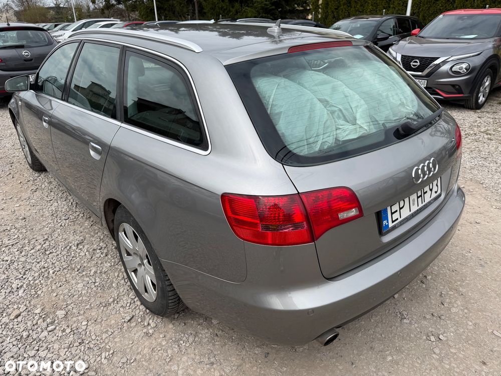 Audi A6 Avant 2.4 - 12