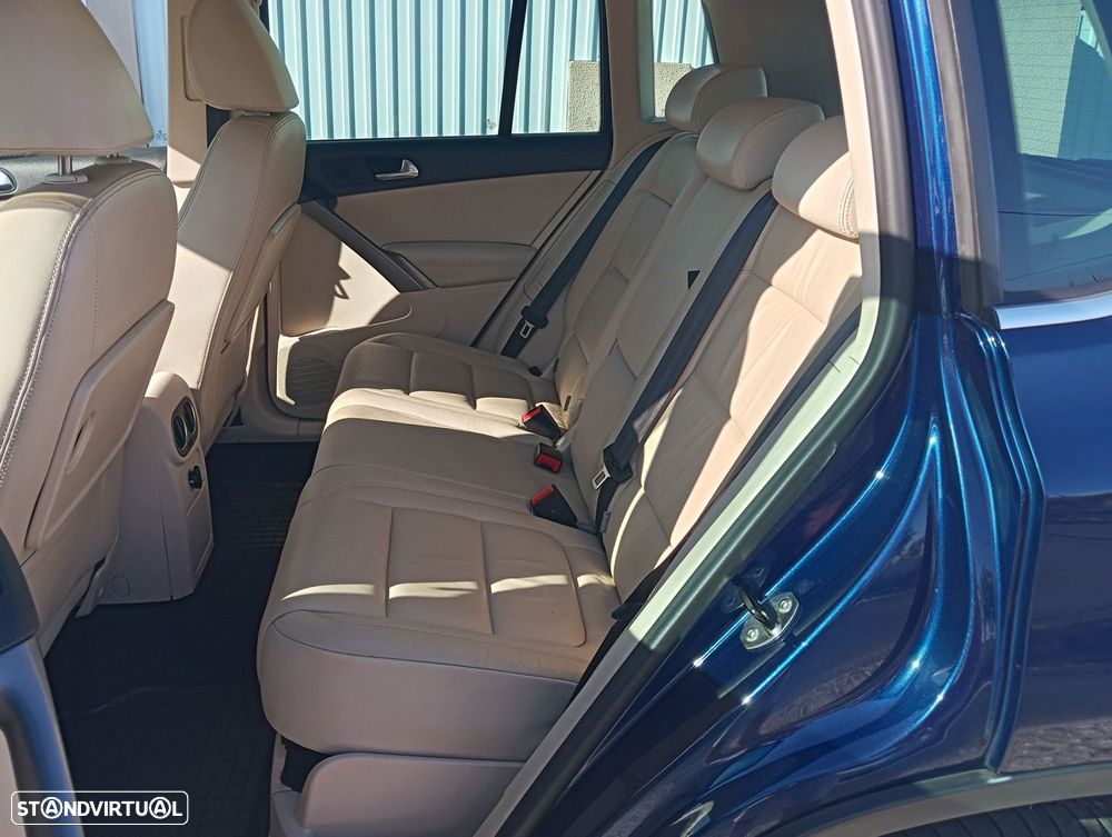 VW Tiguan 2.0 TDi Sport 4Motion - 15