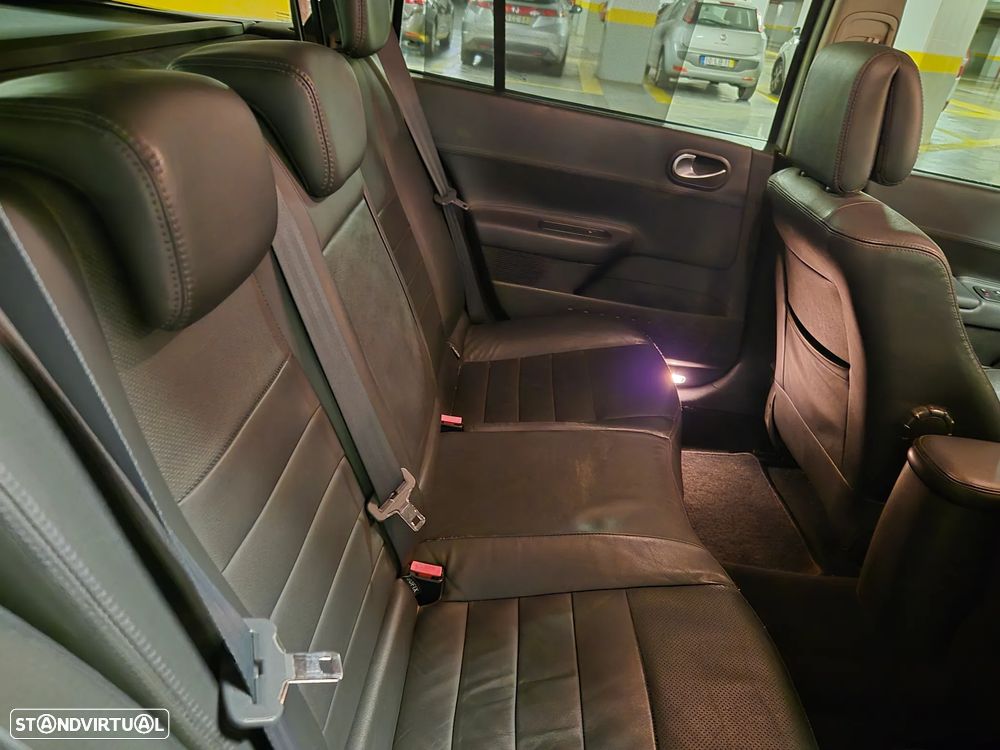 Renault Mégane Break 1.5 dCi Dynamique Luxe - 31