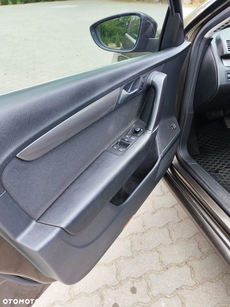Volkswagen Passat 2.0 TDI Comfortline R-Style DSG - 13