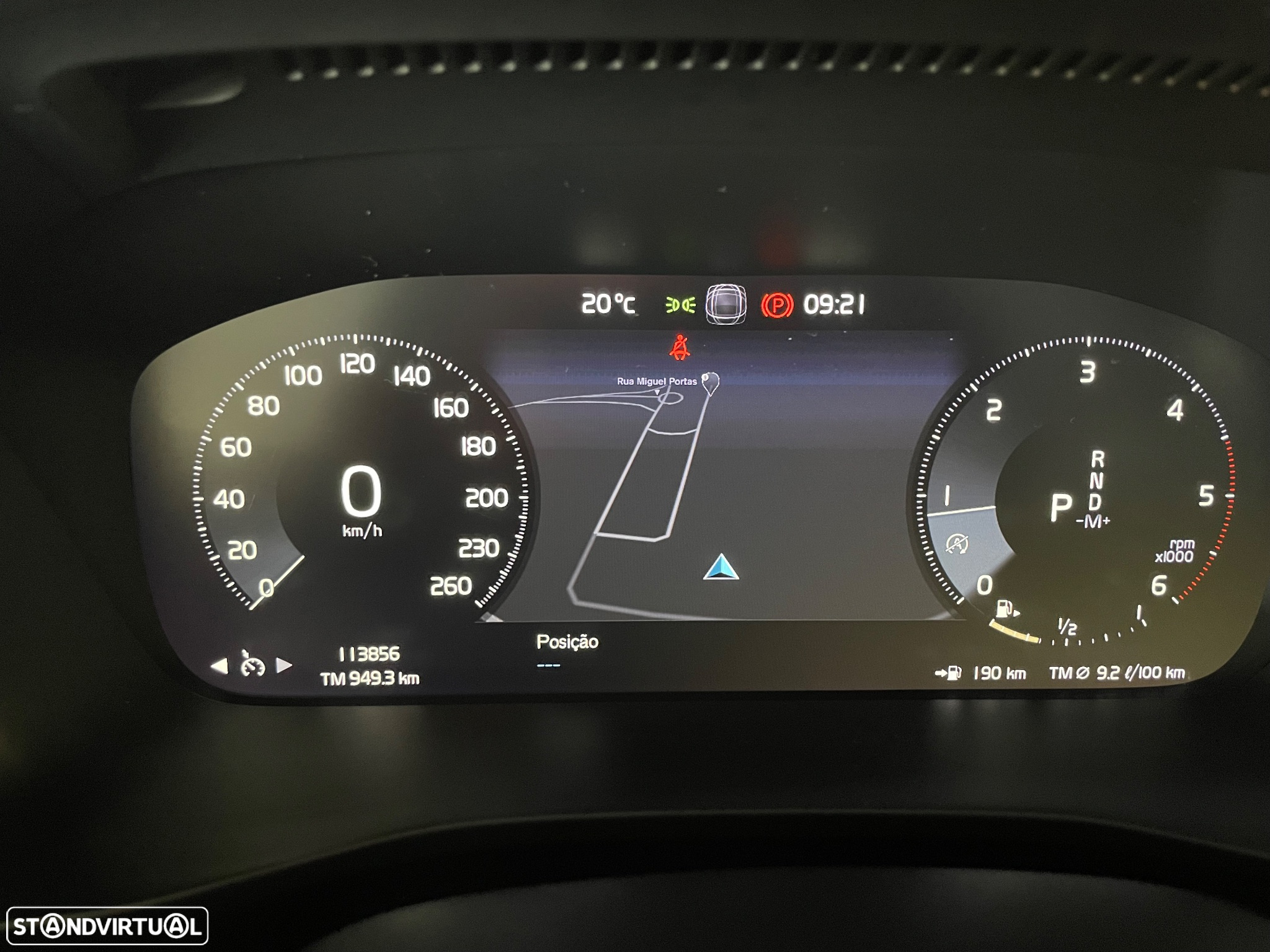 Volvo XC 40 2.0 D3 Momentum Geartronic - 11