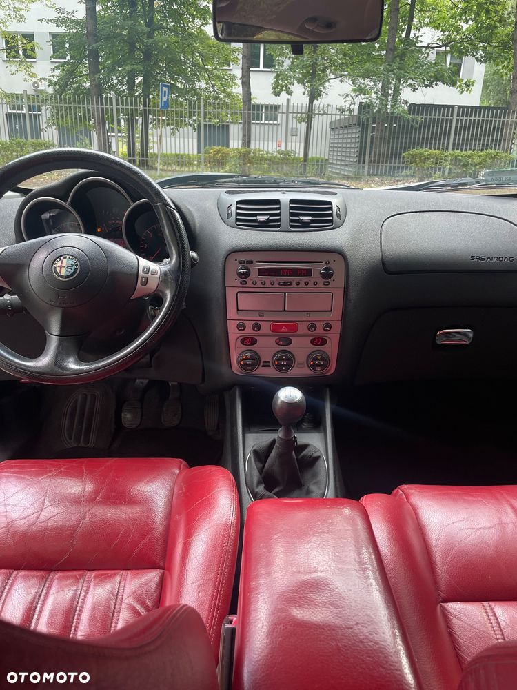 Alfa Romeo 147 1.9 JTD Distinctive - 12