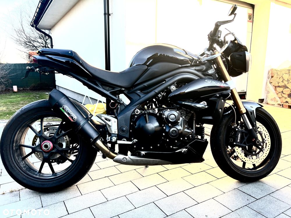 Triumph Speed Triple - 2