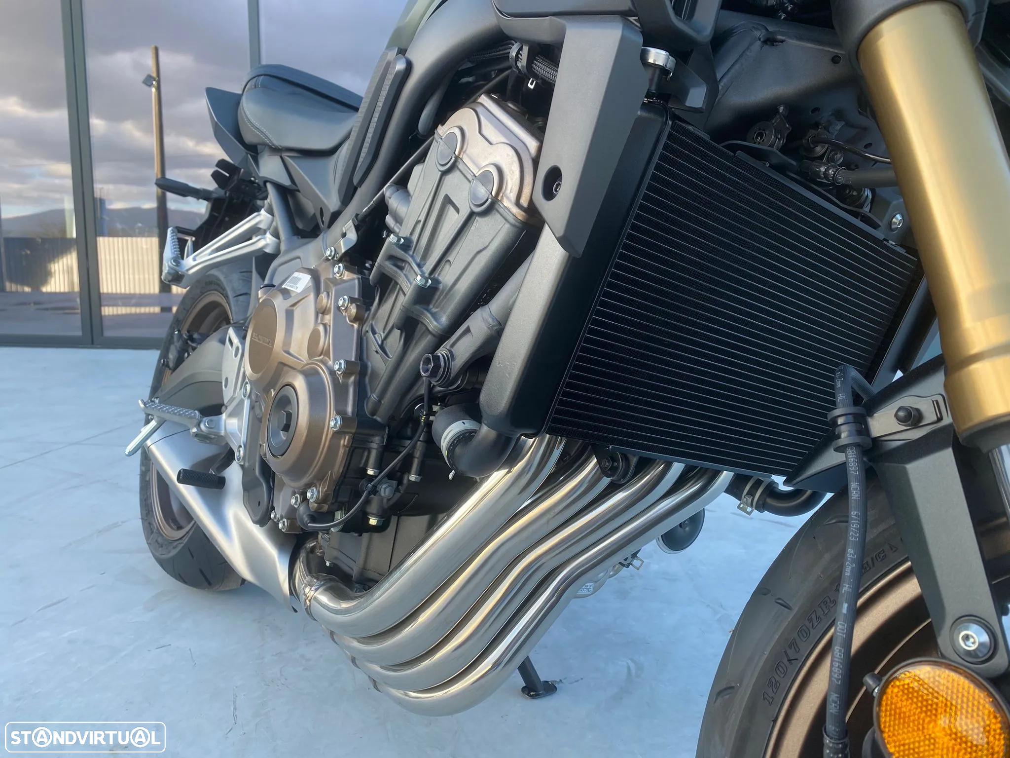 Honda CB 650 R E-CLUTCH (Campanha em vigor) - 12