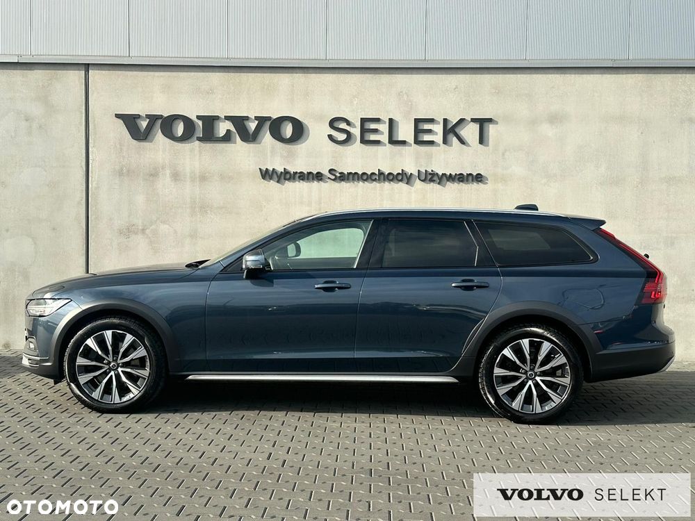 Volvo V90 Cross Country - 8