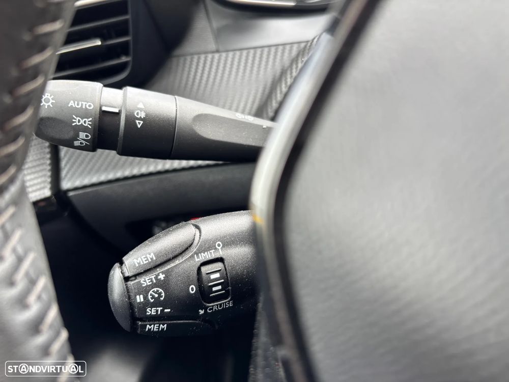 Peugeot 208 1.2 PureTech Active Pack - 16