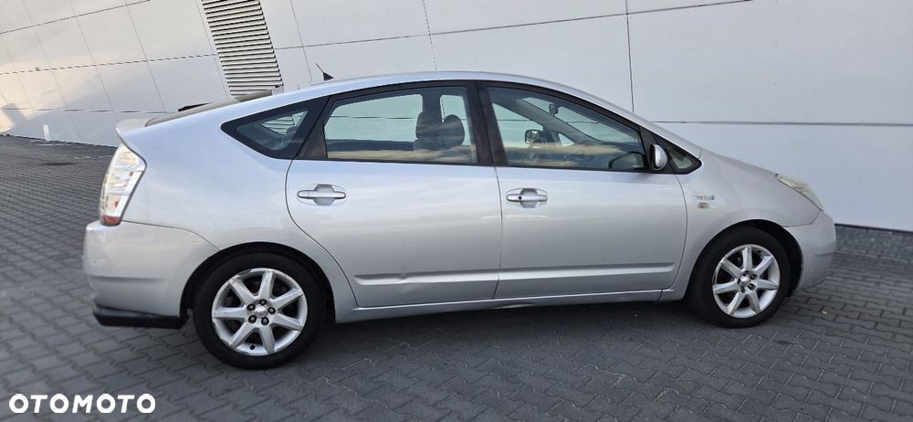 Toyota Prius 1.5 VVT-i Sol - 12