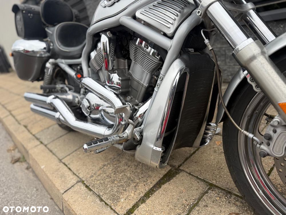 Harley-Davidson V-Rod Street Rod - 21