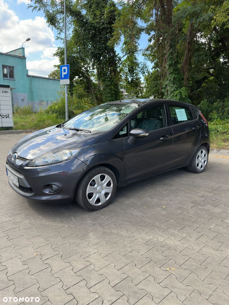 Ford Fiesta - 2