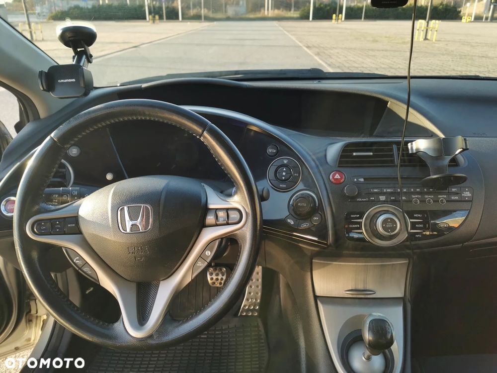 Honda Civic 1.8 Comfort - 14
