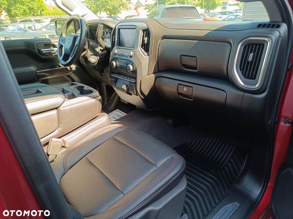 Chevrolet Silverado - 29