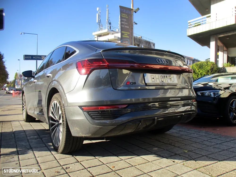 Audi Q8 e-Tron Sportback 50 quattro S line - 4