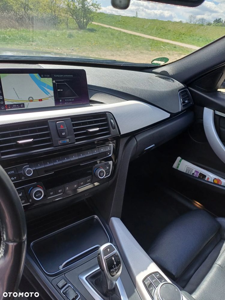 BMW Seria 3 320d M Sport - 25