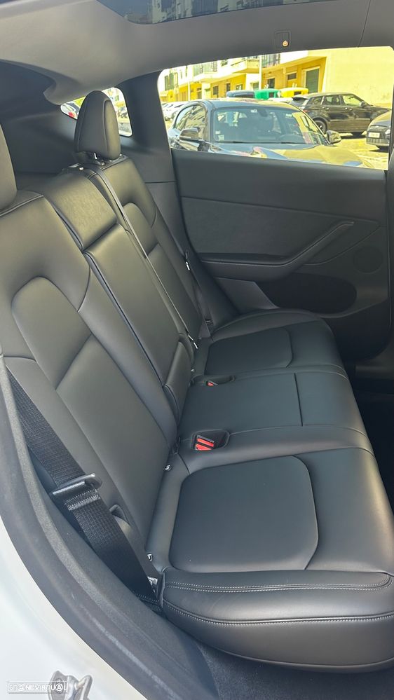 Tesla Model Y Tração Traseira - 4