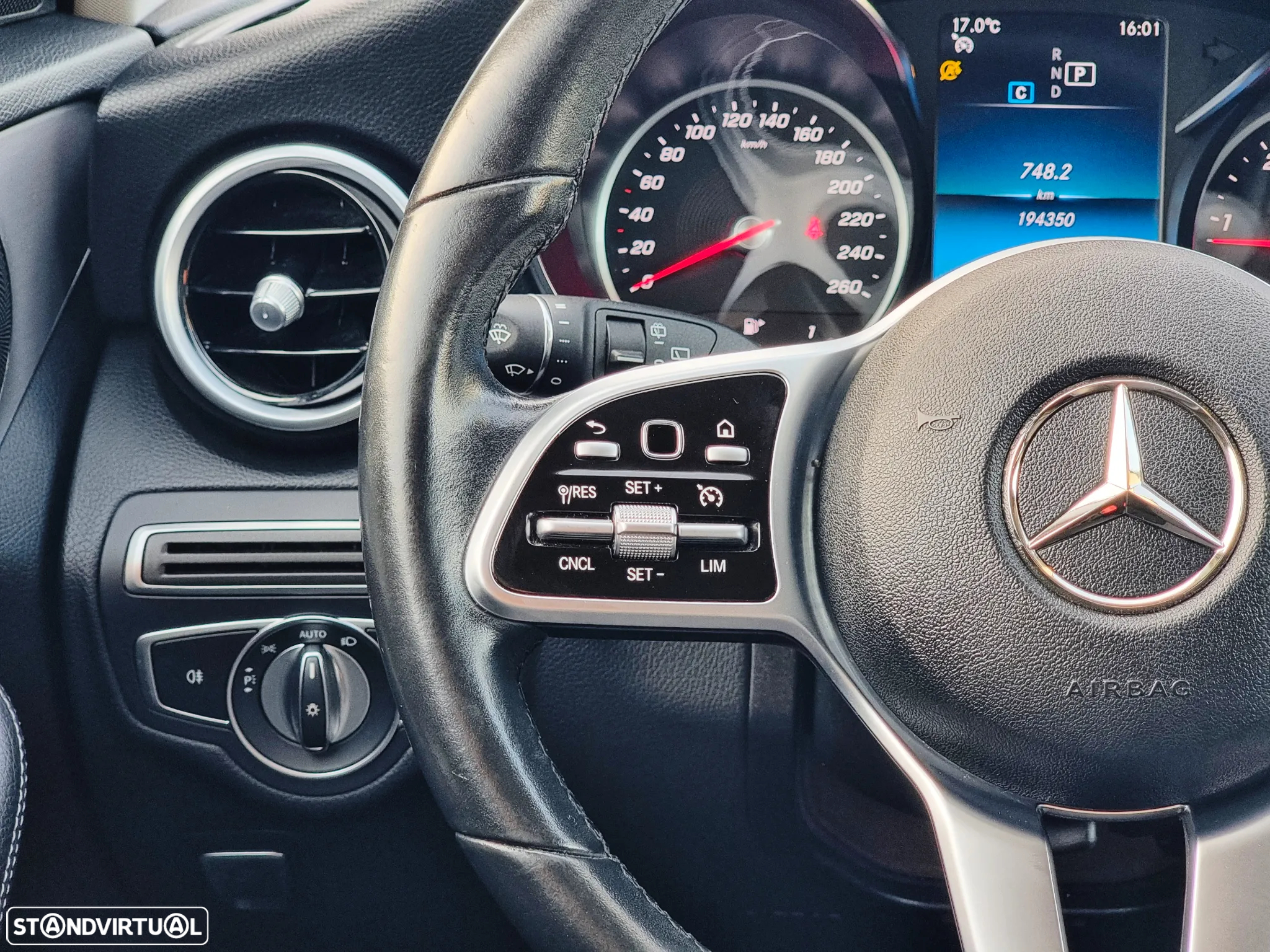 Mercedes-Benz C 220 d Avantgarde - 21