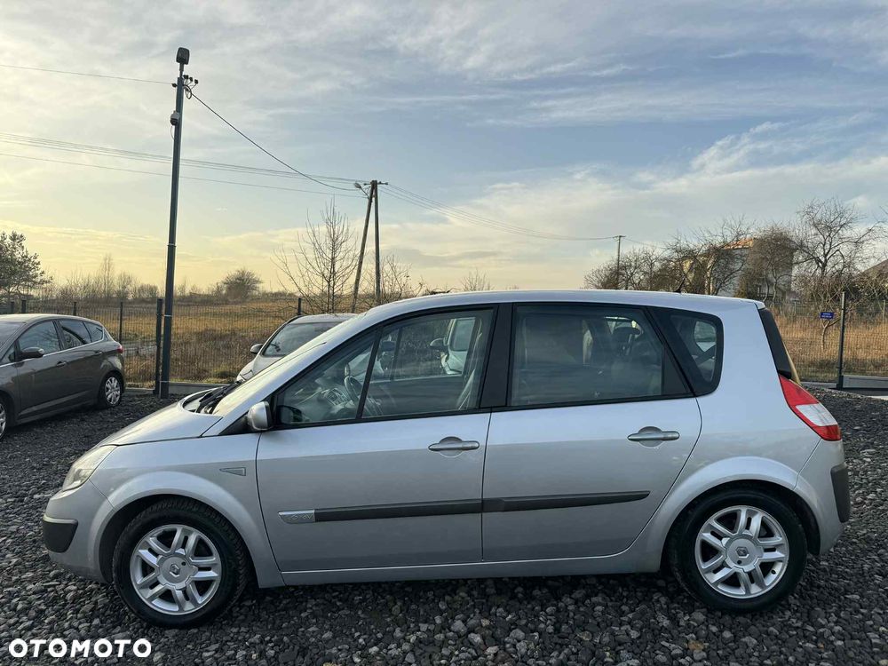 Renault Scenic 1.6 16V Privilege - 3