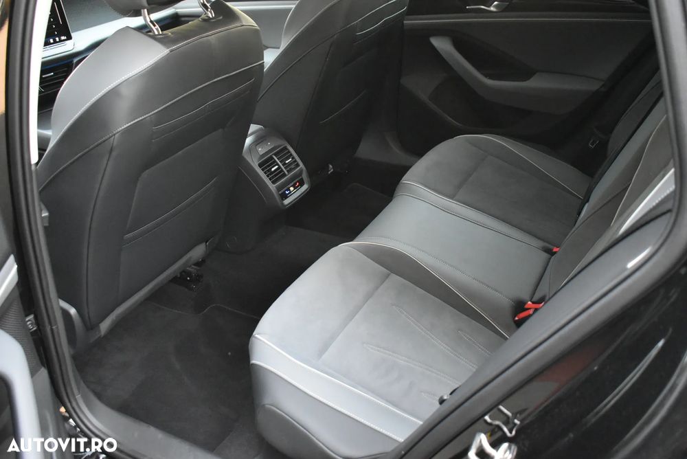 Volkswagen Passat Variant 1.5 e-TSI OPF DSG Business - 14