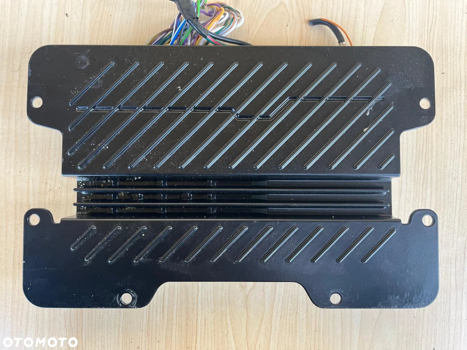 Wzmacniacz audio FW93-19C164 Jaguar XE X760 - 1