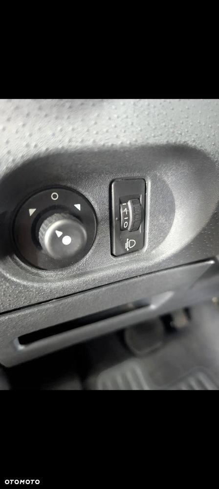 Citroën C2 1.4 Senso Drive VTR - 9