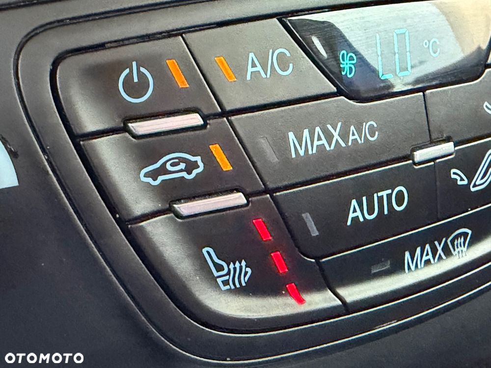Ford B-MAX 1.0 EcoBoost Titanium X - 34