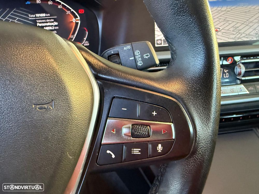 BMW 320 d Auto - 24