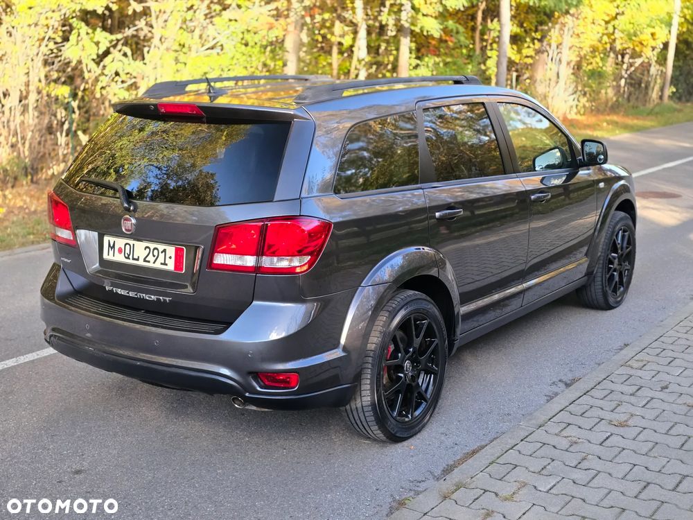 Fiat Freemont 2.0 Multijet 16V DPF Automatik Allrad Black Code - 14